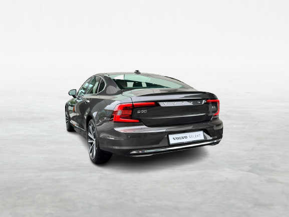 2022 Volvo S90 B5
