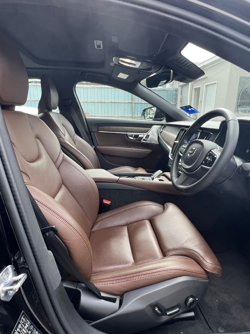 2022 Volvo S90 B5