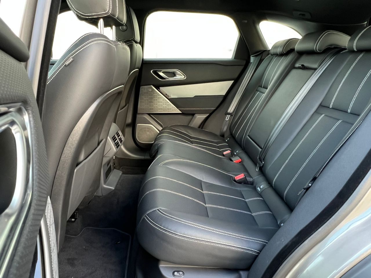 2022 Land Rover Velar 2.0L R-Dynamic