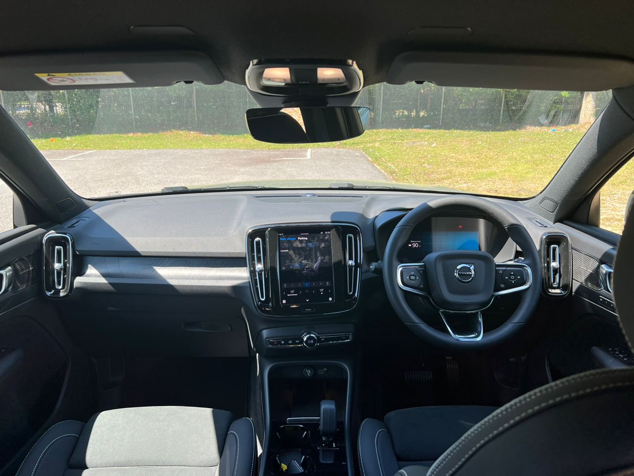 2022 Volvo XC40 P8 Electric