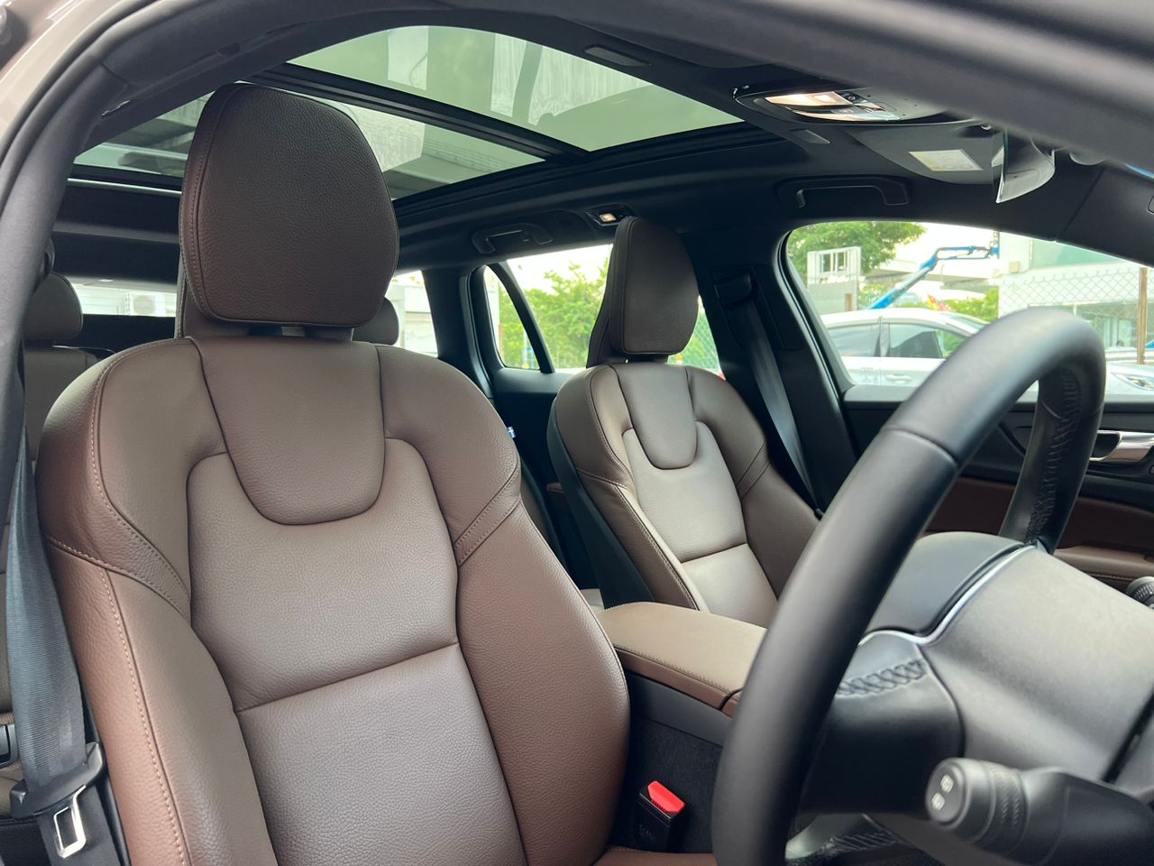 2022 Volvo V60 T8 Ultimate