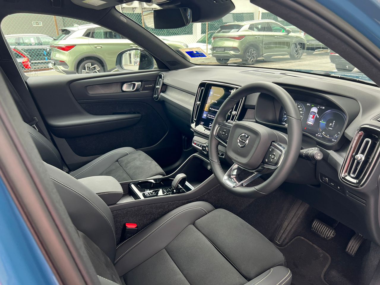 2022 Volvo XC40 T5 Recharge