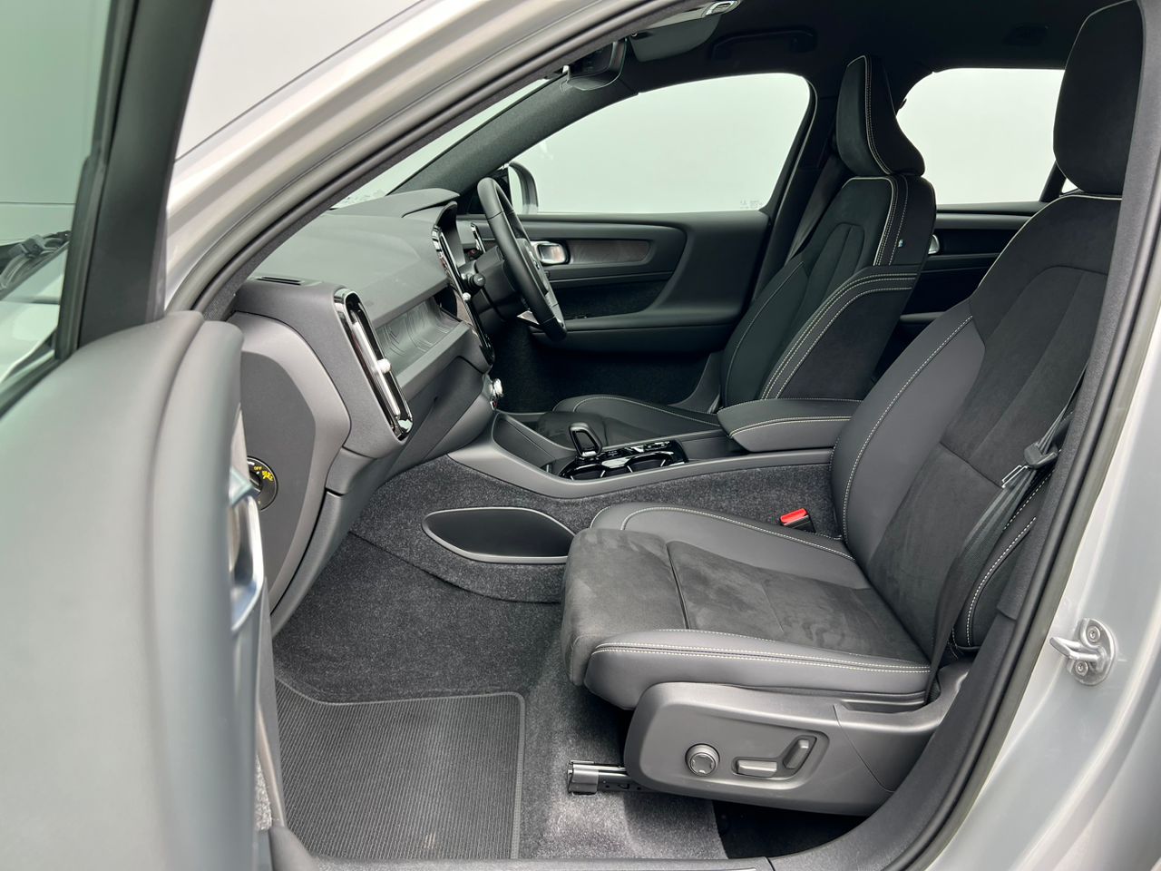 2022 Volvo XC40 T5 Recharge