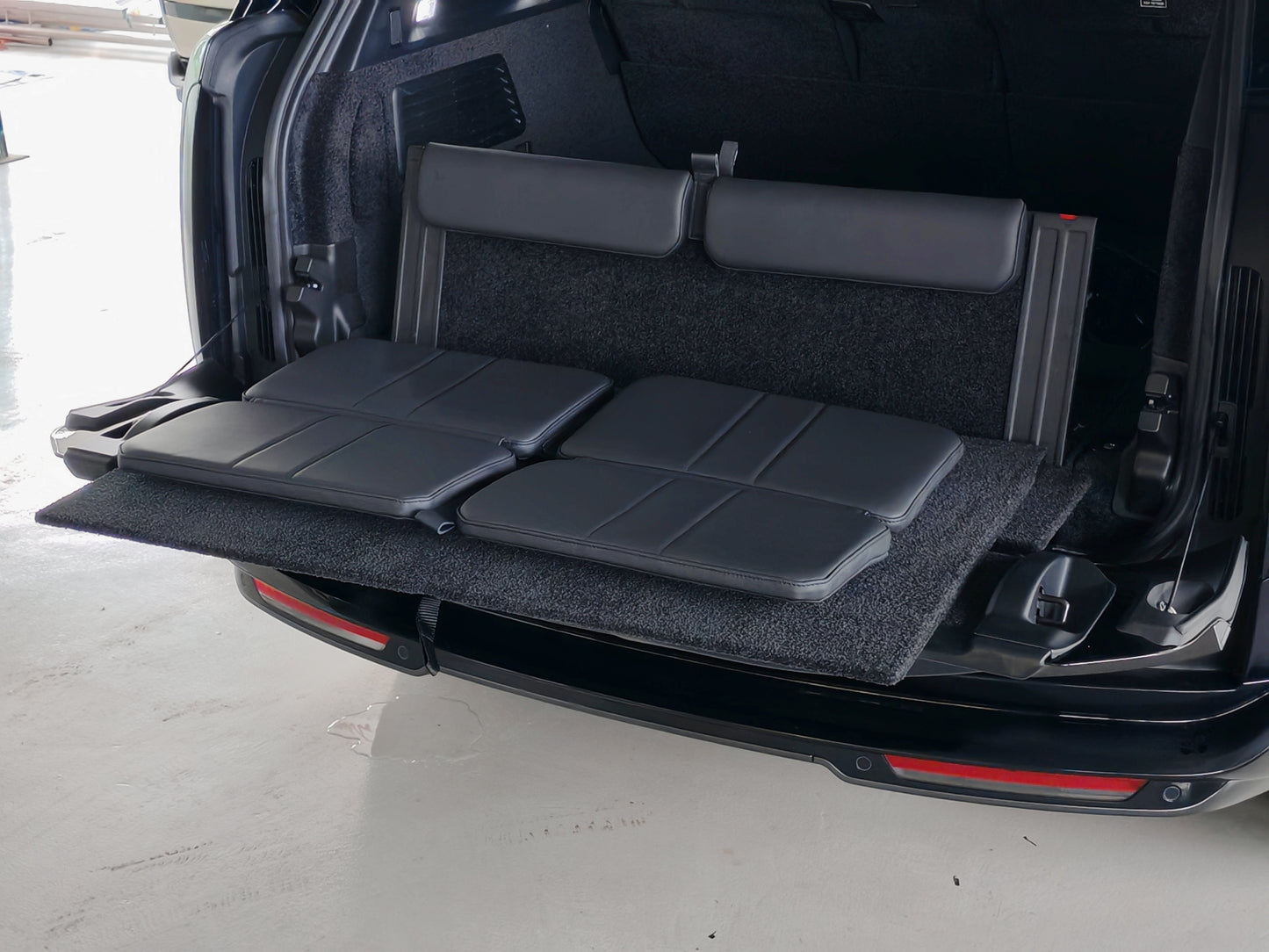 Range Rover First Edition LWB P530