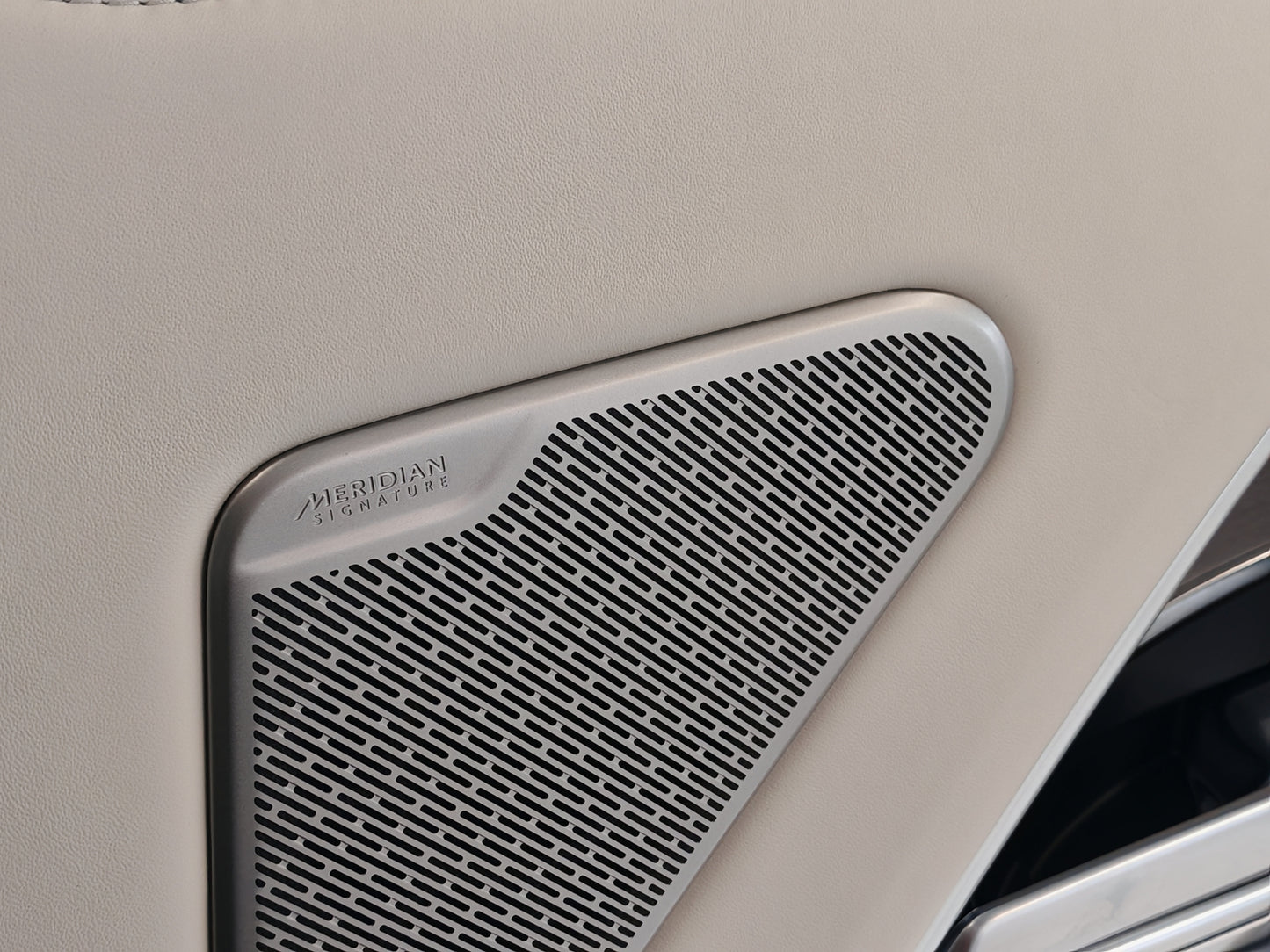 Range Rover Autobiography LWB P400