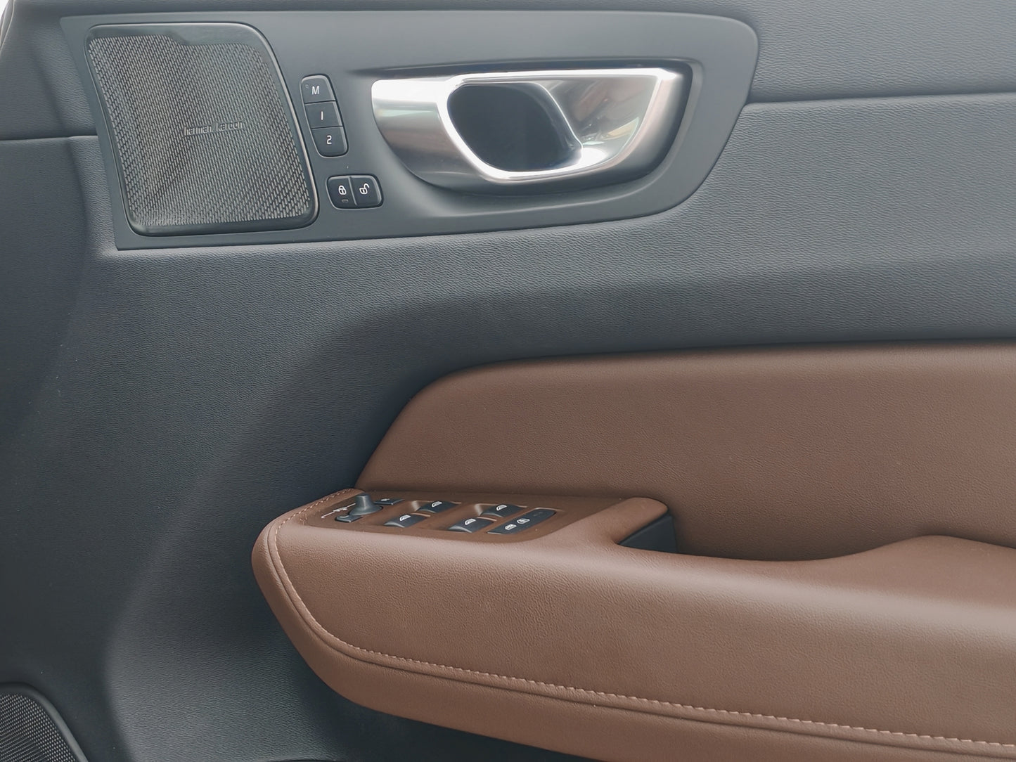 Volvo XC60 B5