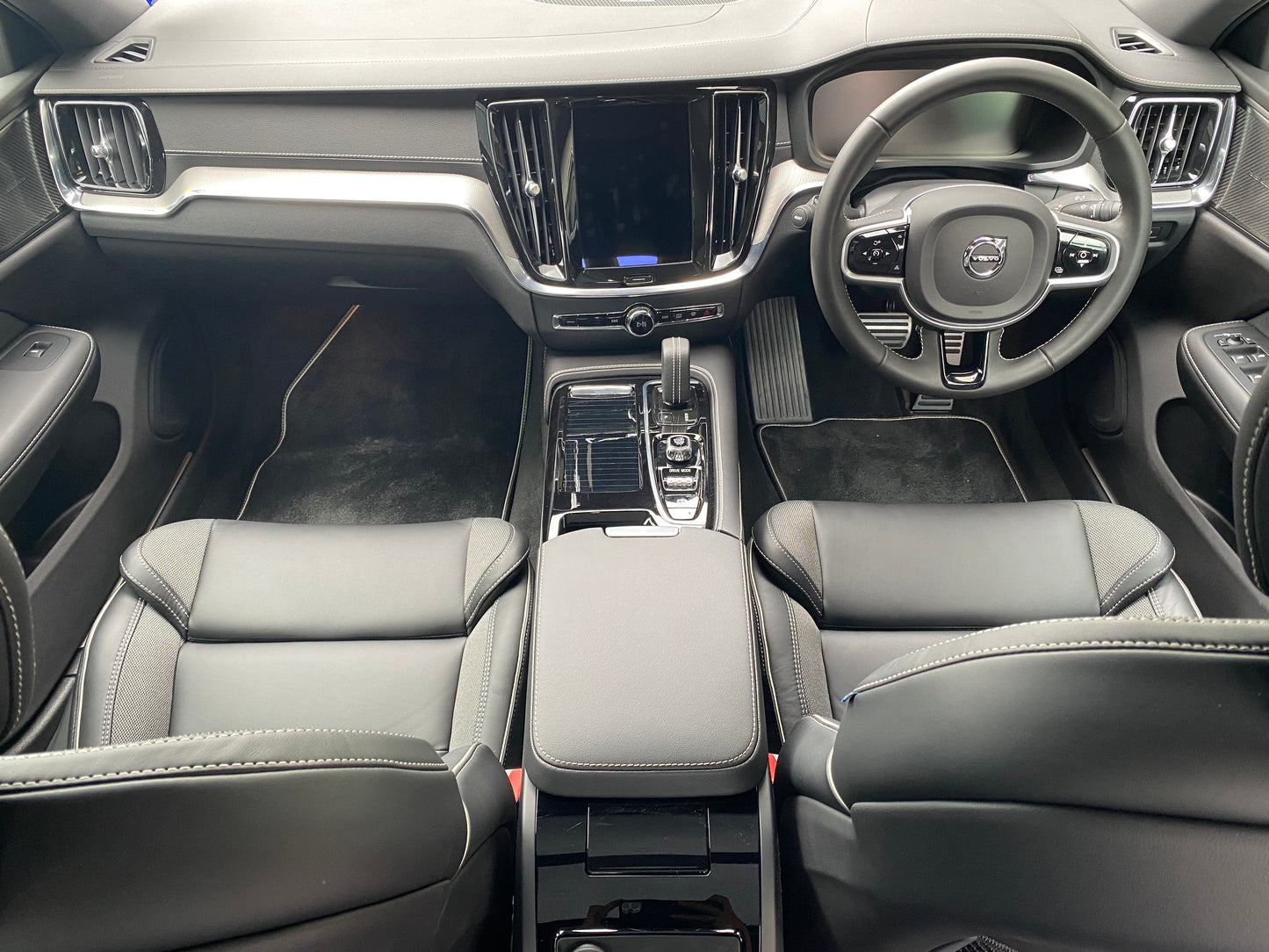 2022 Volvo S60 T8 Recharge