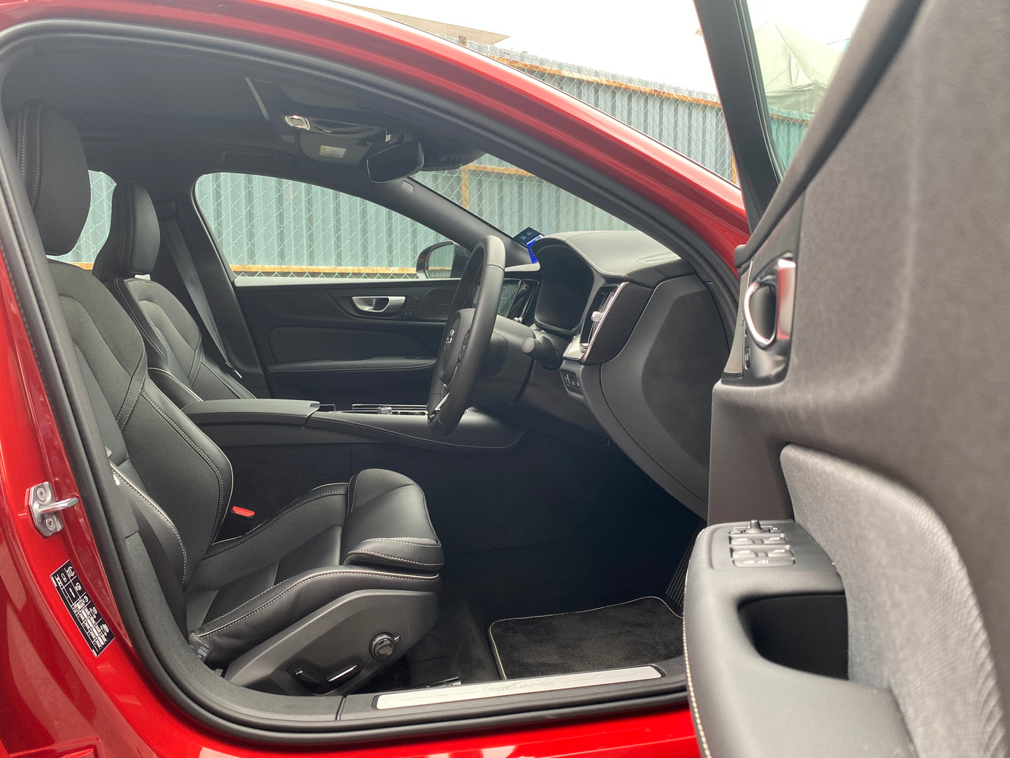 2022 Volvo S60 T8 Recharge