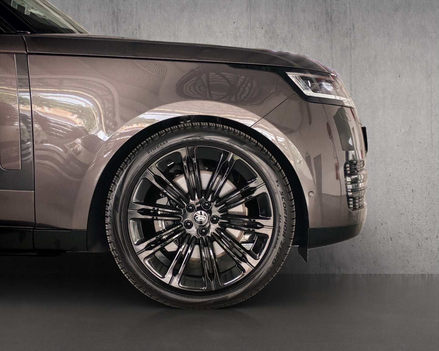 Range Rover First Edition LWB P530