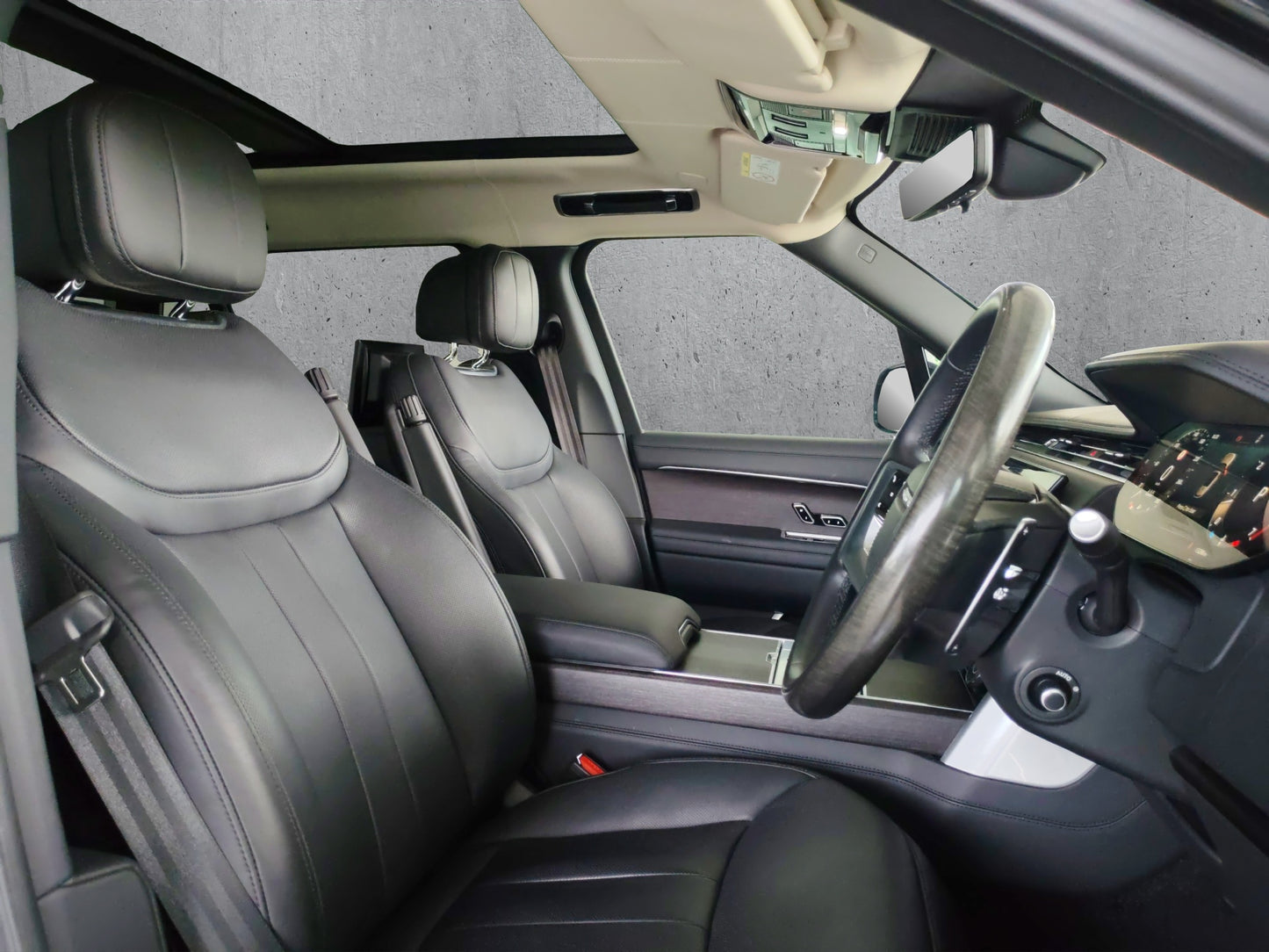 Range Rover First Edition LWB P530