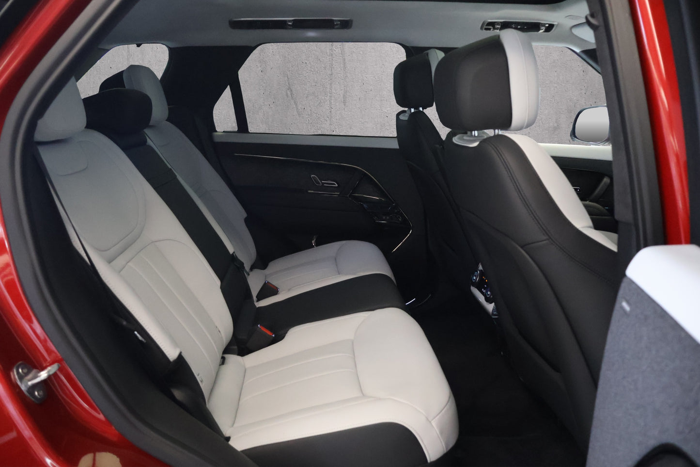 Range Rover Sport First Edition P400