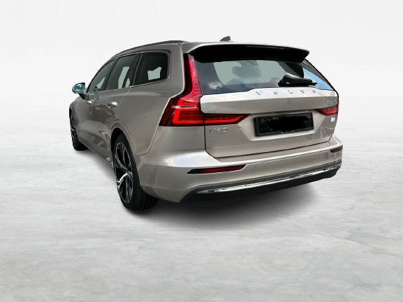 2022 Volvo V60 T8 Ultimate