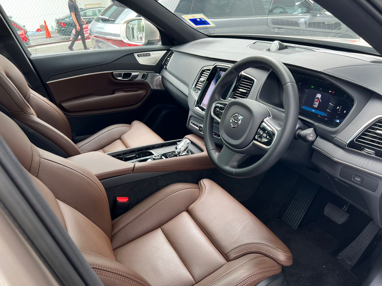 2022 Volvo XC90 B5 Ultimate