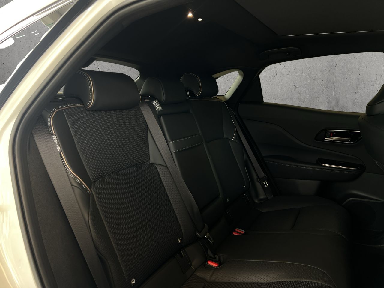 TOYOTA CROWN Z SPORTS (HEV)