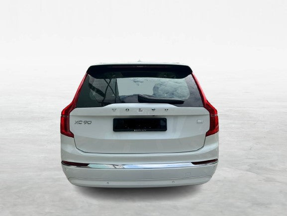 2023 Volvo XC90 T8