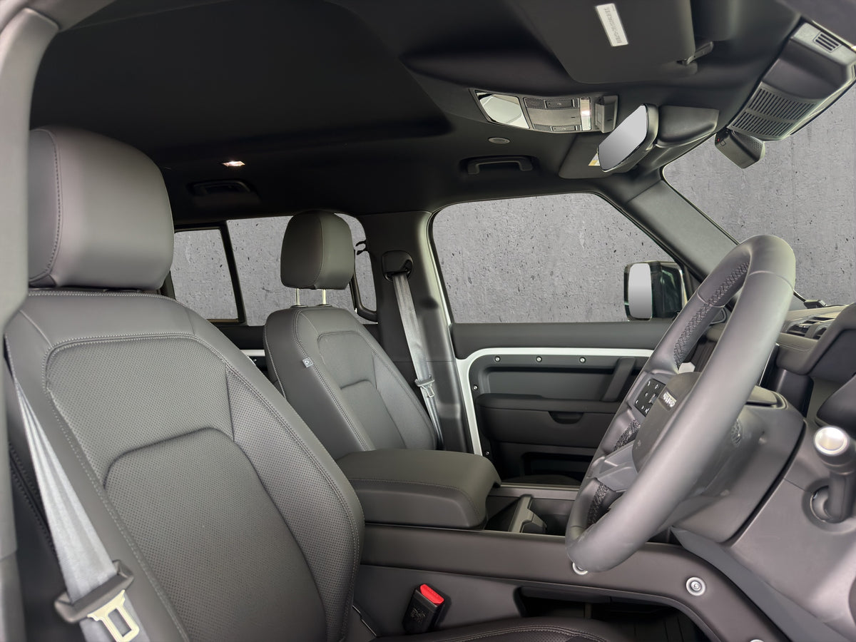 Land Rover Defender X Dynamic SE 2.0 110 P300