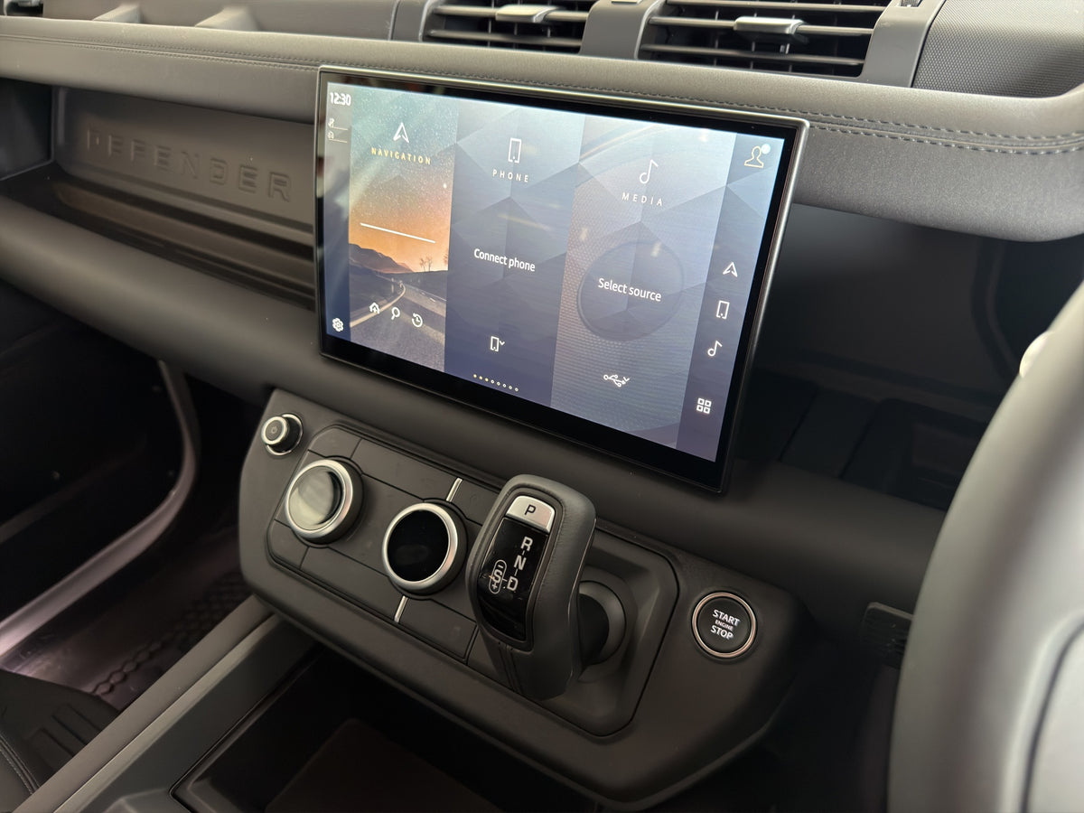 Land Rover Defender X Dynamic SE 2.0 110 P300