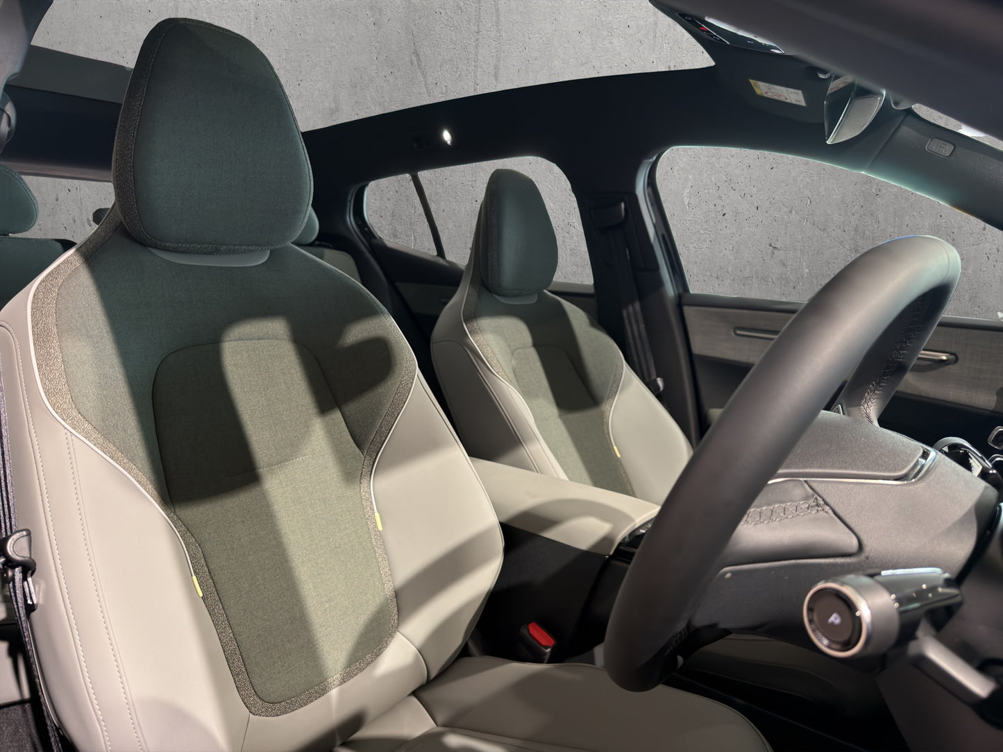 Volvo EX30 Ultra