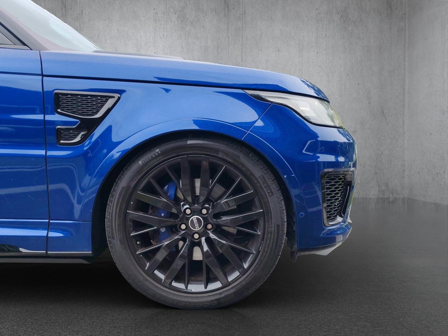 Range Rover SVR