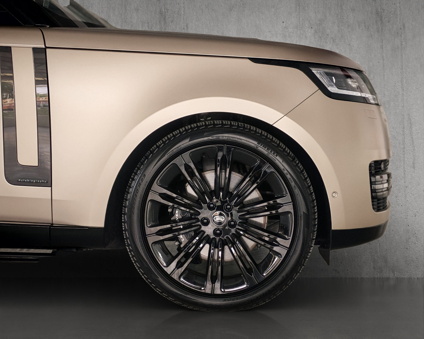 Range Rover First Edition LWB P530